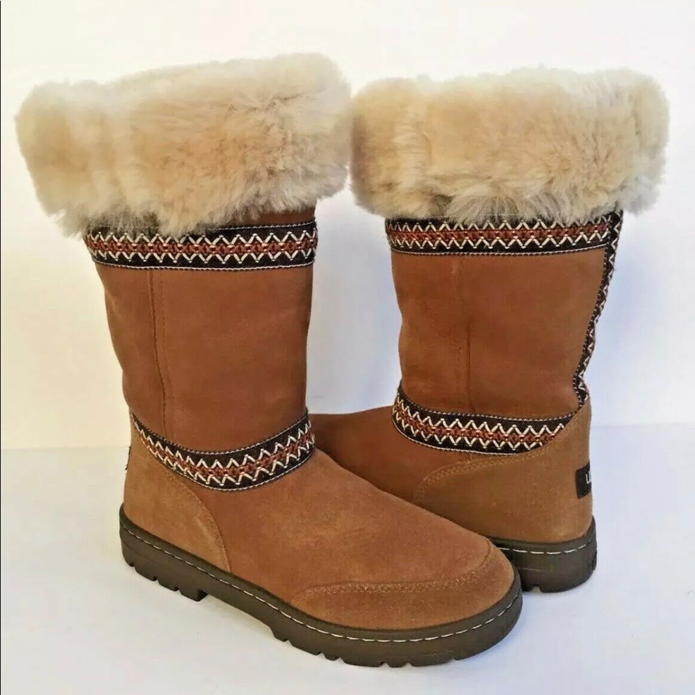 Ugg Boots Sundance revival size 6
